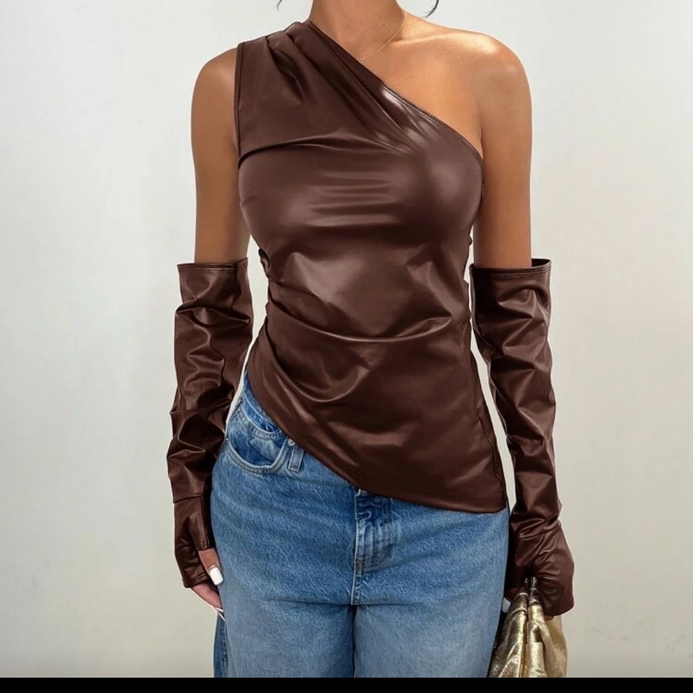 Brown One-Shoulder Top with Gloves